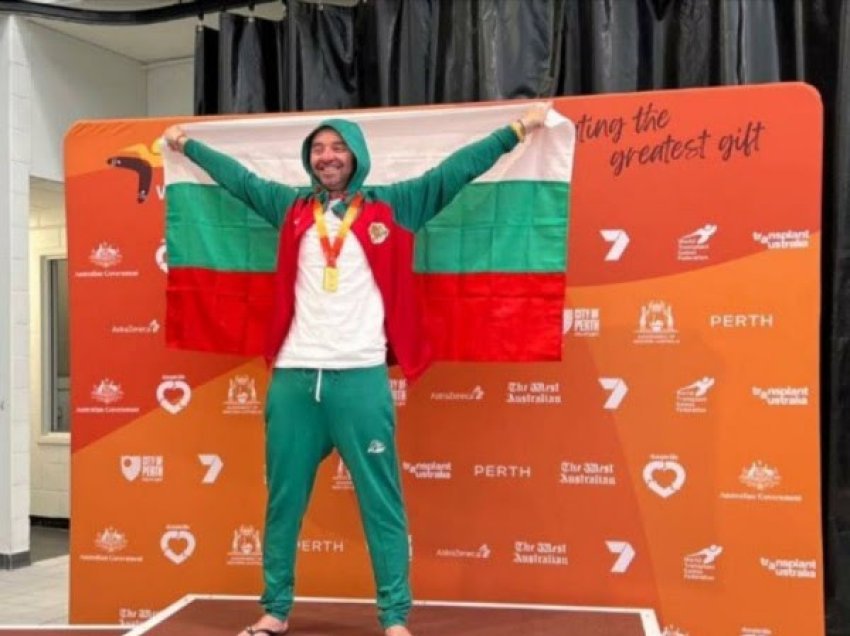 ​Bullgari me zemër dhe veshkë të transplantuar fiton titullin 100 metra në not