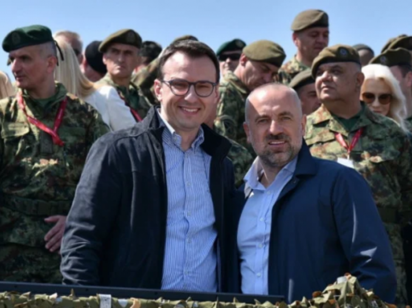 Radoiçiq tenton të flasë nga Serbia si boss i Veriut - ja çfarë thotë
