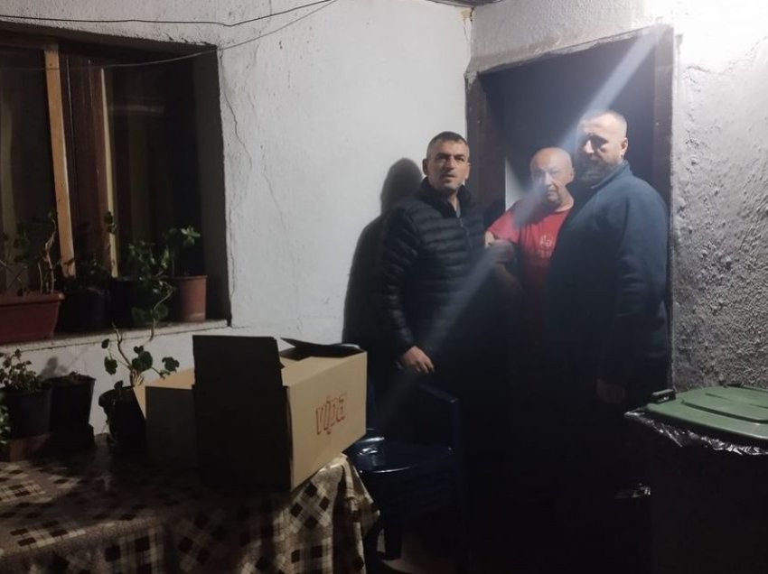 Të rinjtë shqiptarë në Shkup ndihmuan familjen maqedonase, Vojçe Milloshevski: U befasuam nga fqinjët tanë shqiptarë