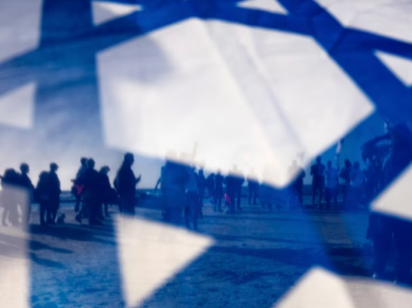 Ndërsa Izraeli mbush 75 vjet, flamuri shpalos ndasi të thella