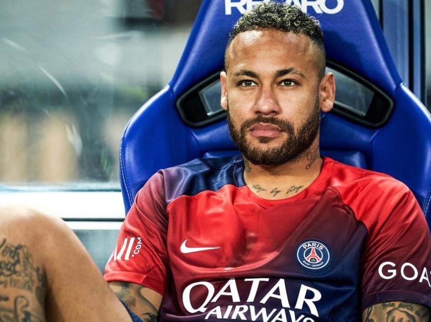 Neymar flet për kthimin e tij në fushë