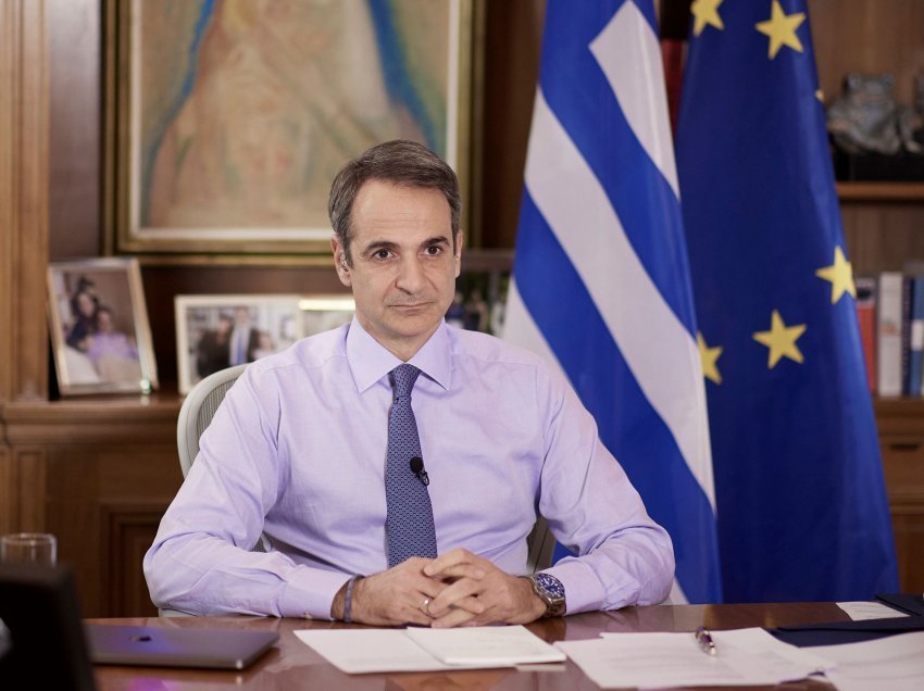 Flakët u shkatërruan pushimet, kryeministri grek ka një ofertë për turistët