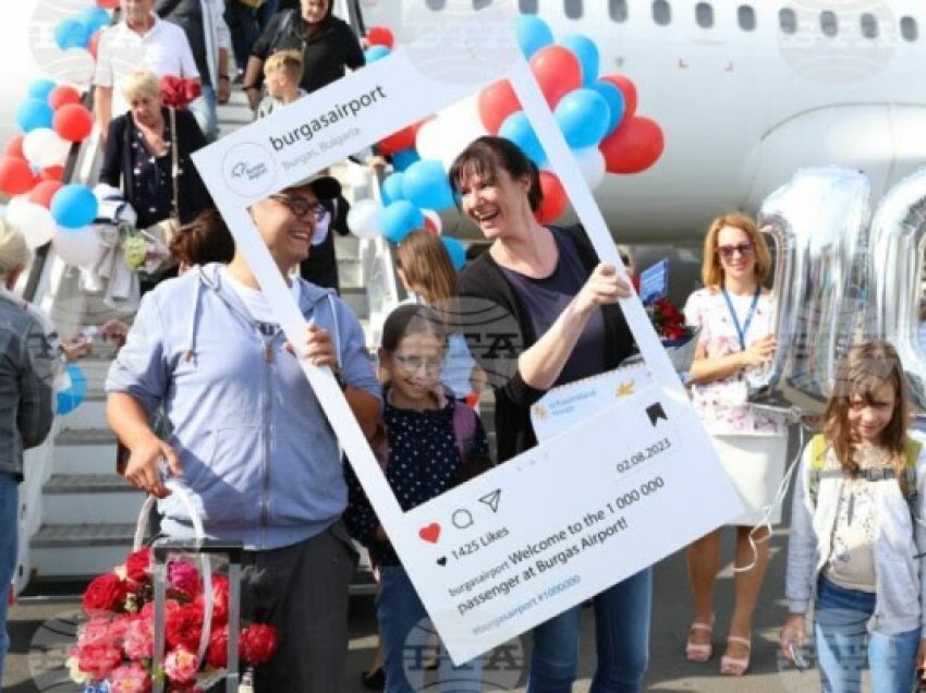 Aeroporti i Burgasit mirëpret pasagjerin e njëmiliontë për këtë vit