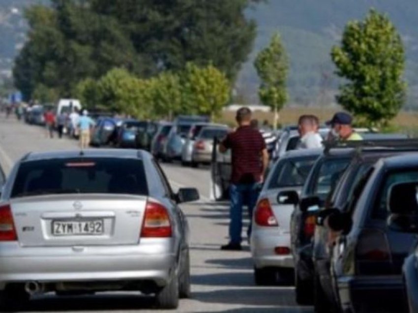 Rritet numri i personave që hyjnë në Shqipëri nëpërmjet Kapshticës dhe Qafë Thanës