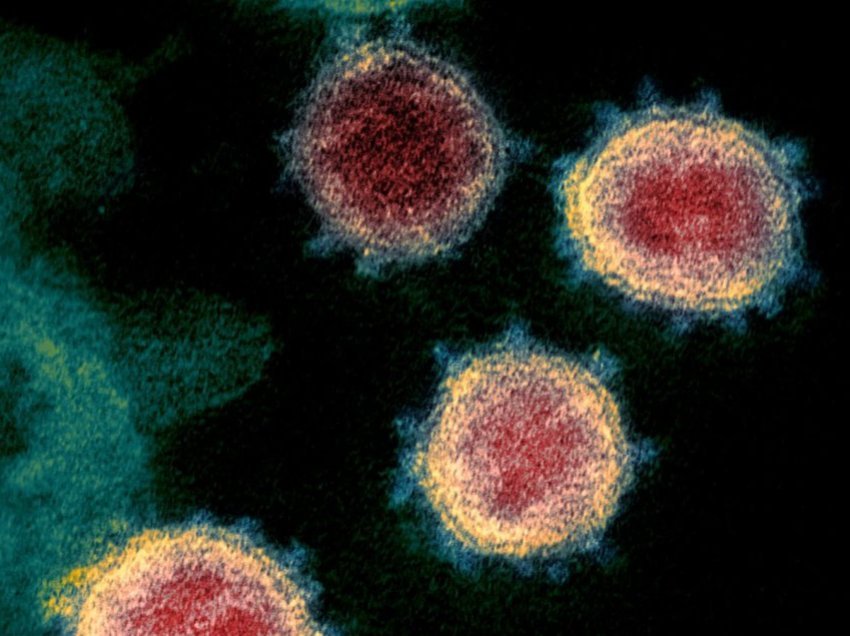 Një variant i ri i koronavirusit po përhapet në Mbretërinë e Bashkuar