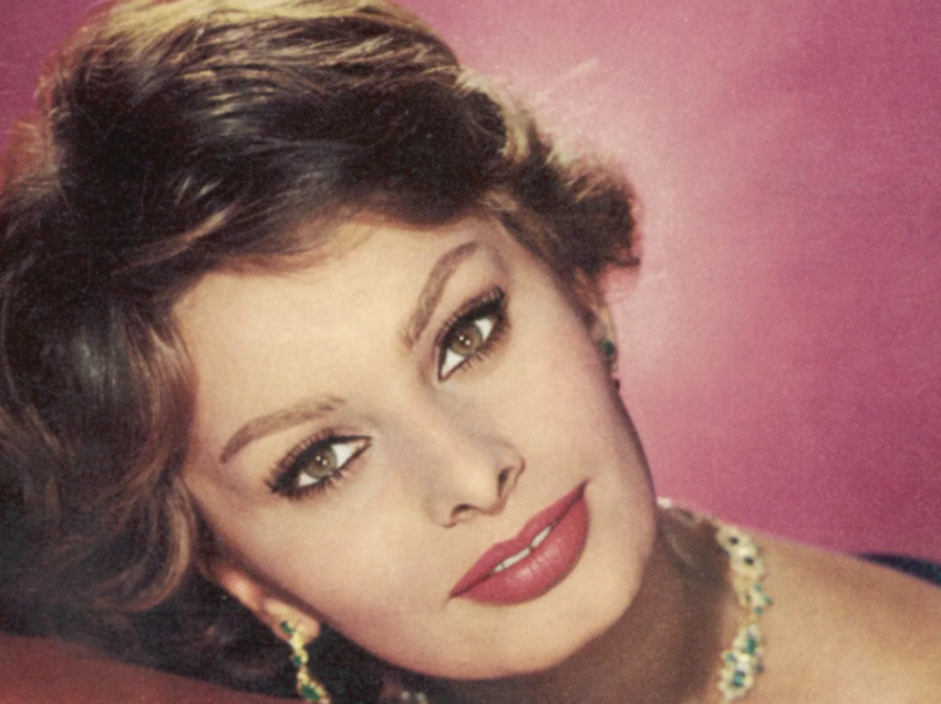 Gjethet e mentes, sekreti i bukurisë së përjetshme të Sophia Loren