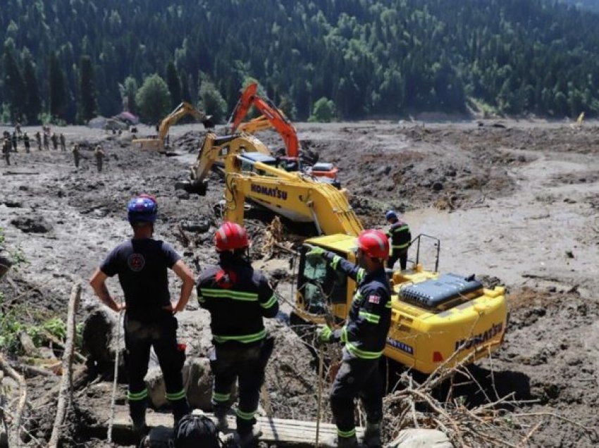 Ka shkuar në 21 numri i të vdekurve nga rrëshqitja e dheut në Gjeorgji