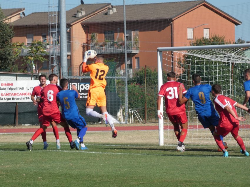 Dinamo fiton miqësoren me Riminin