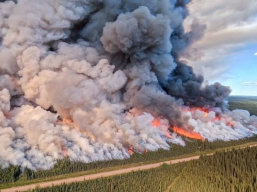​Kanadaja në flakë, sipërfaqja e djegur më e madhe se territori i Greqisë