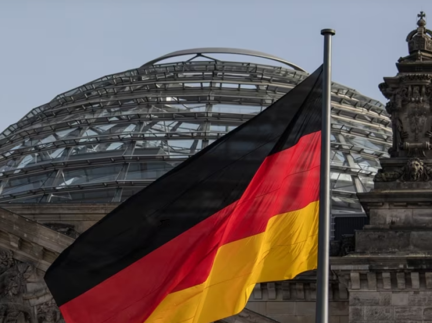 Qeveria gjermane pajtohet t'i lehtësojë procedurat për marrje të shtetësisë