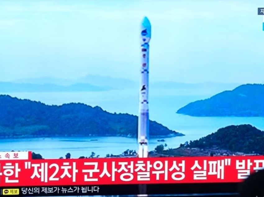 Pheniani lëshon dy raketa balistike pas fluturimit të një bombarduesi amerikan, pjesë e stërvitjeve me Seulin