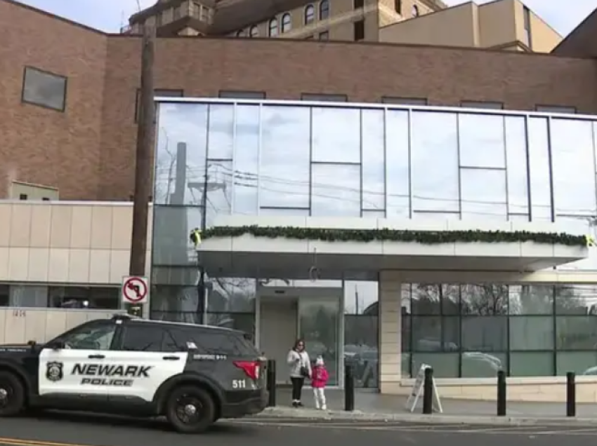 Sulm me thikë në një spital të New Jersey, tre të plagosur