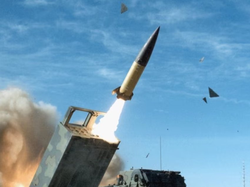 Një raketë balistike e lëshuar nga Ukraina është rrëzuar mbi Belgorod, thotë Rusia