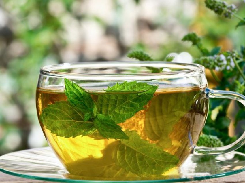 8 përfitimet shëndetësore të çajit me mente që duhet të dini