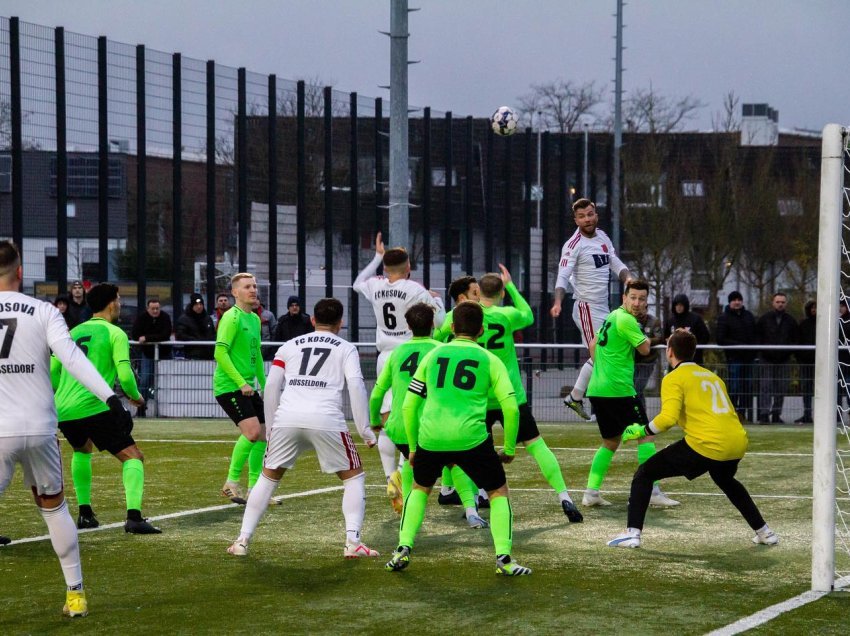 Kosova e Dusseldorfit dimëron në krye të Bezirksliga-s