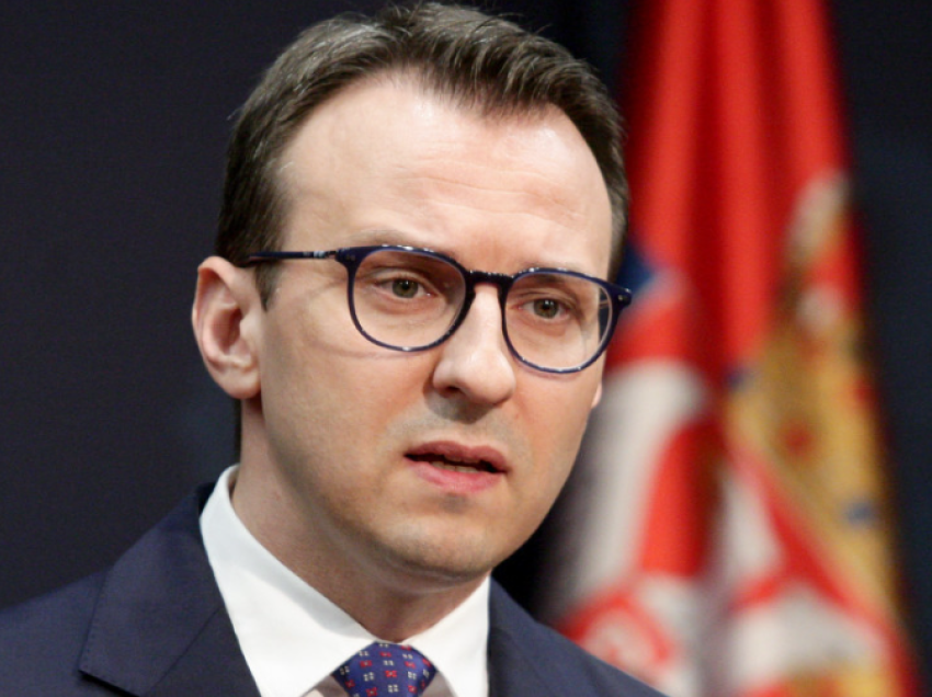 Petkoviq i reagon Kurtit pasi tha se Vuçiq i vodhi zgjedhjet në Serbi