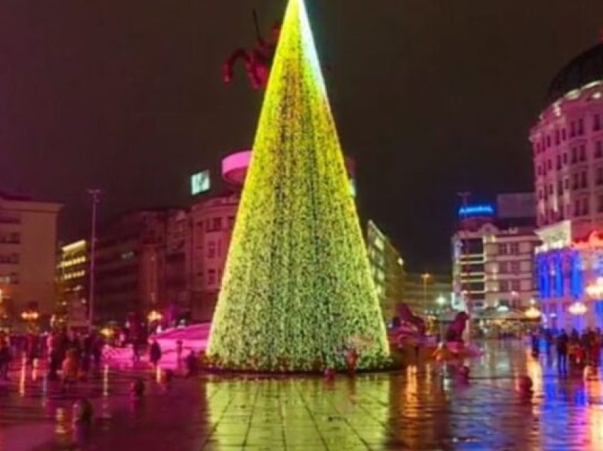 Inspektorët financiarë po kontrollojnë thirrjen publike për dekorimin e Vitit të Ri të Qytetit të Shkupit