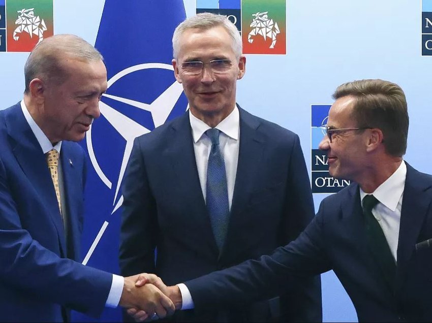 Suedia një hap më afër anëtarësimit në NATO, pasi komisioni parlamentar turk jep miratimin