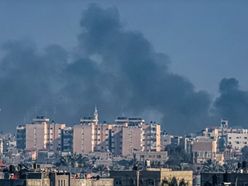 Izraeli depërton në thellësi të Gazës