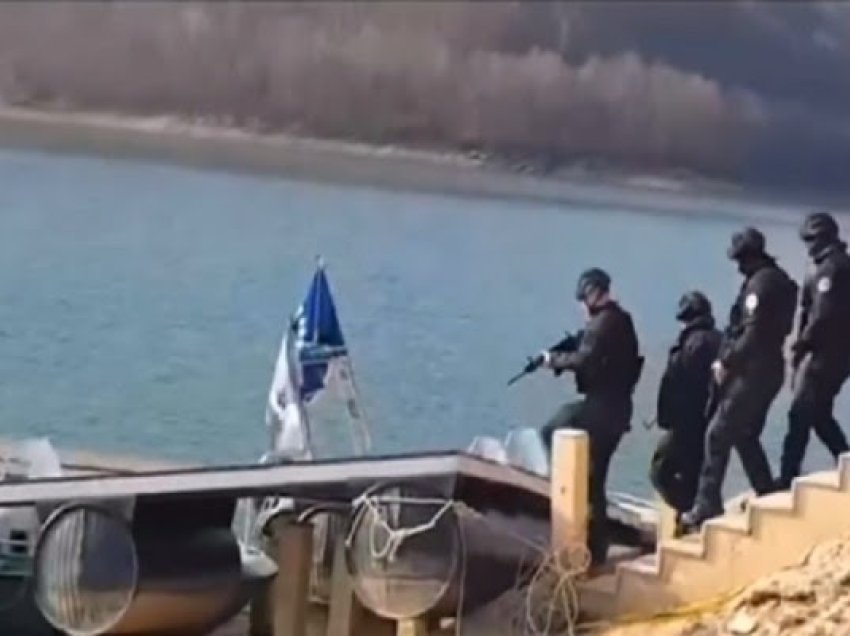 ​NJSI e Policisë Kufitare të Kosovës patrullon me barka lundruese në Ujman