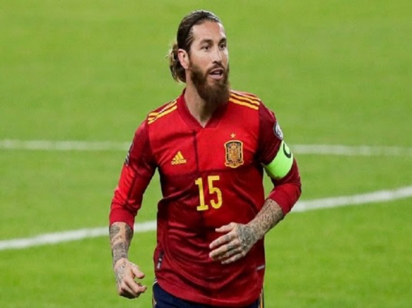 Trajneri i Spanjës ia hap derën Ramosit për rikthim në kombëtare
