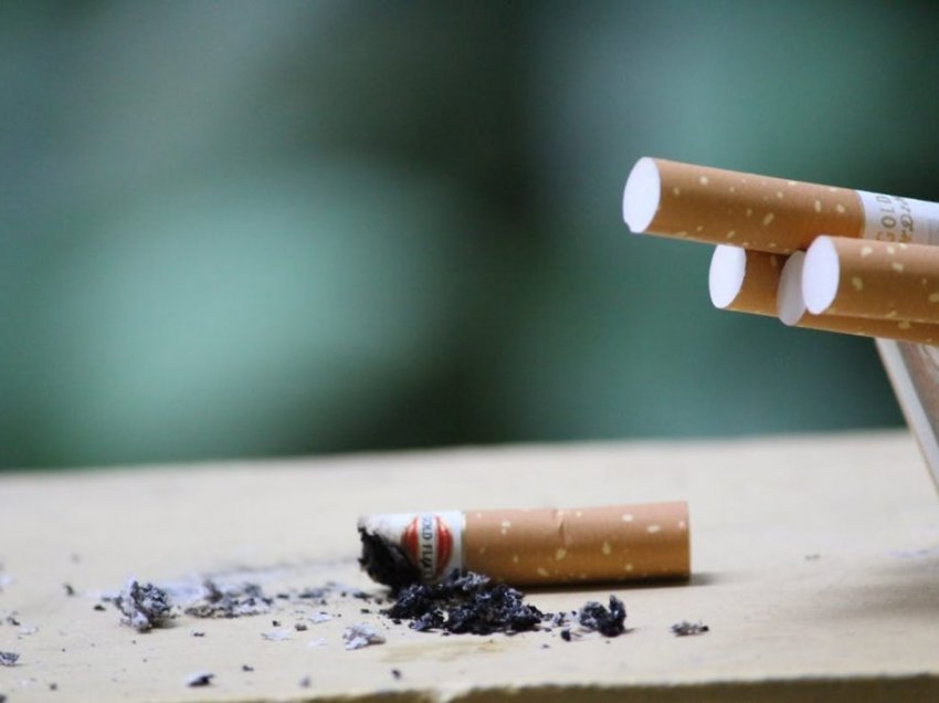 Zakone që i ndihmojnë njerëzit të ndalojnë pirjen e duhanit