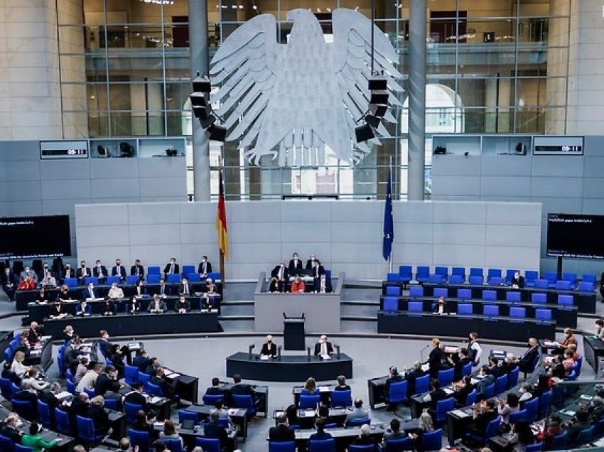GP i SPD-së miraton në Bundestag qëndrimin për anëtarësimin e Kosovës dhe fqinjëve në BE
