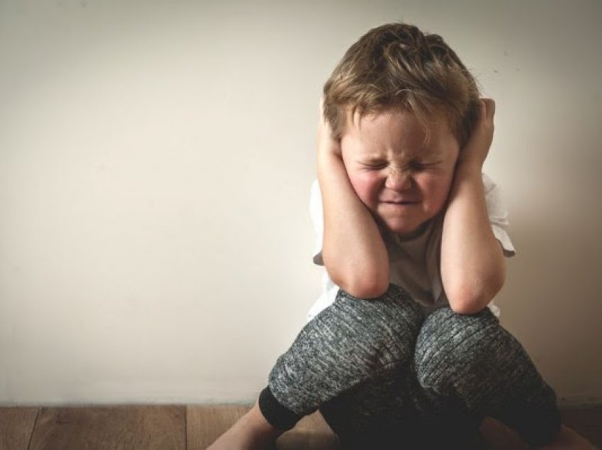 Si t’i ndihmoni fëmijët të përballen me ndjenjat e zemërimit