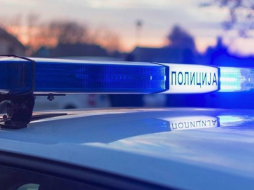 Një 21-vjeçar ka tentuar të sulmojë një polic në Tetovë