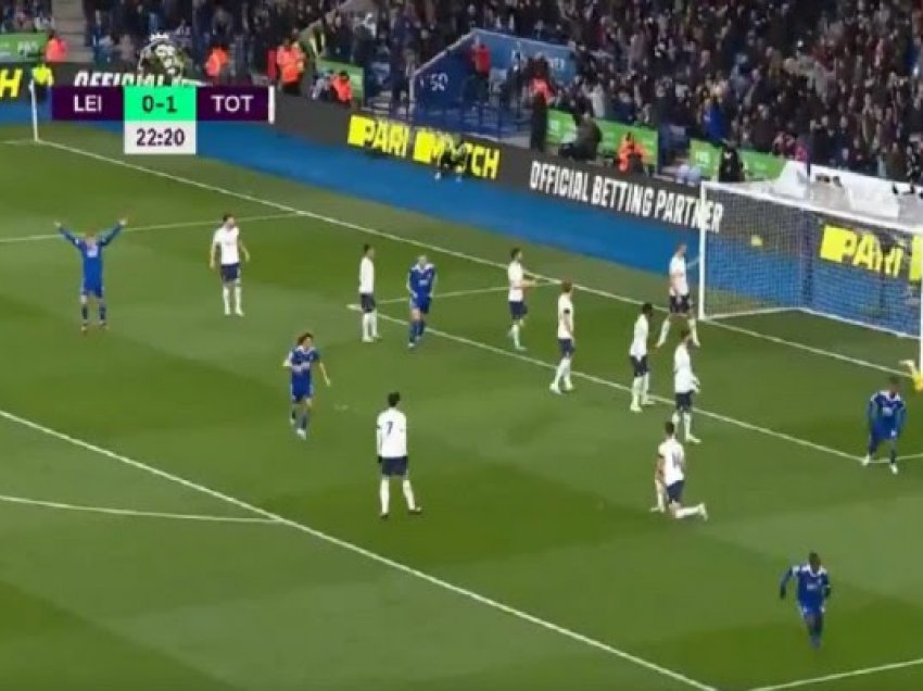 Leicester përmbys epërsinë e Tottenhamit për dy minuta 