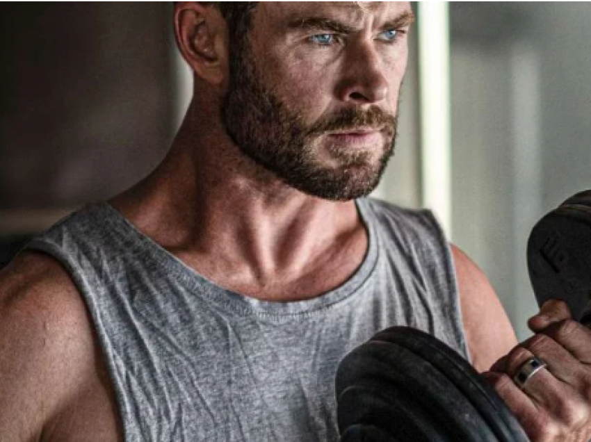 Sekretet që fshihen pas trupit perfekt të aktorit të famshëm australian Chris Hemsworth!