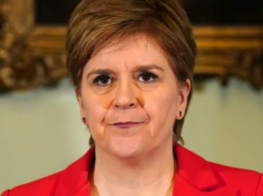 Sturgeon mbyll fjalimin: Besoj që pasardhësi im do ta çojë Skocinë drejt pavarësisë
