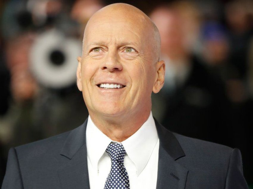 Hoqi dorë nga aktrimi për shkak të problemeve shëndetësore, zbulohet diagnoza e saktë e Bruce Willis