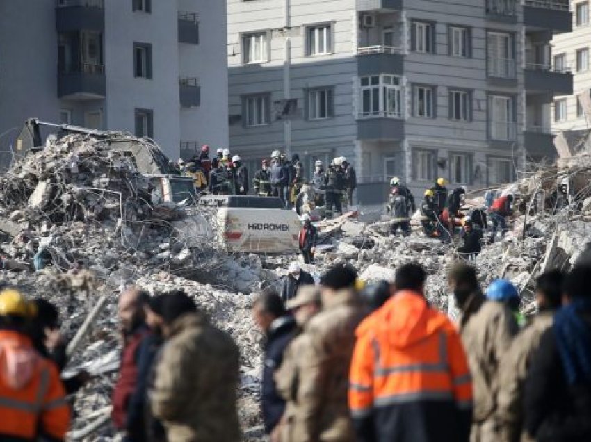 Rritet në 45 mijë numri i viktimave nga tërmetet shkatërrimtare në Turqi dhe Siri