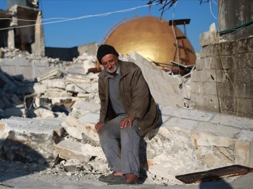 ​OBSH e shqetësuar nga mungesa e ndihmës në Sirinë e shkatërruar nga tërmeti