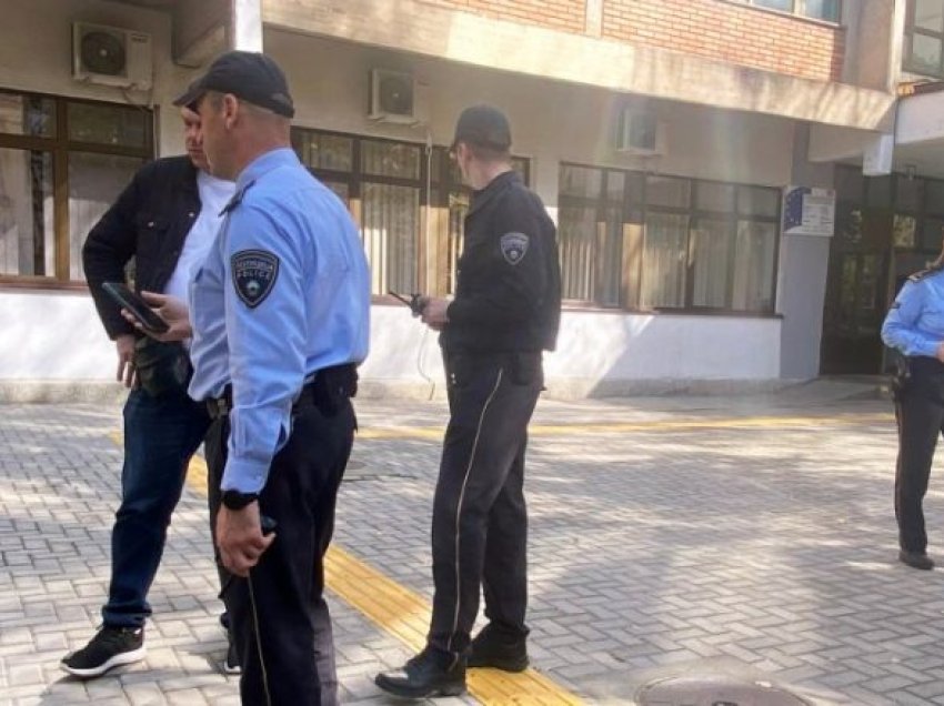 Alarme për bomba në disa shkolla në Shkup dhe Prilep