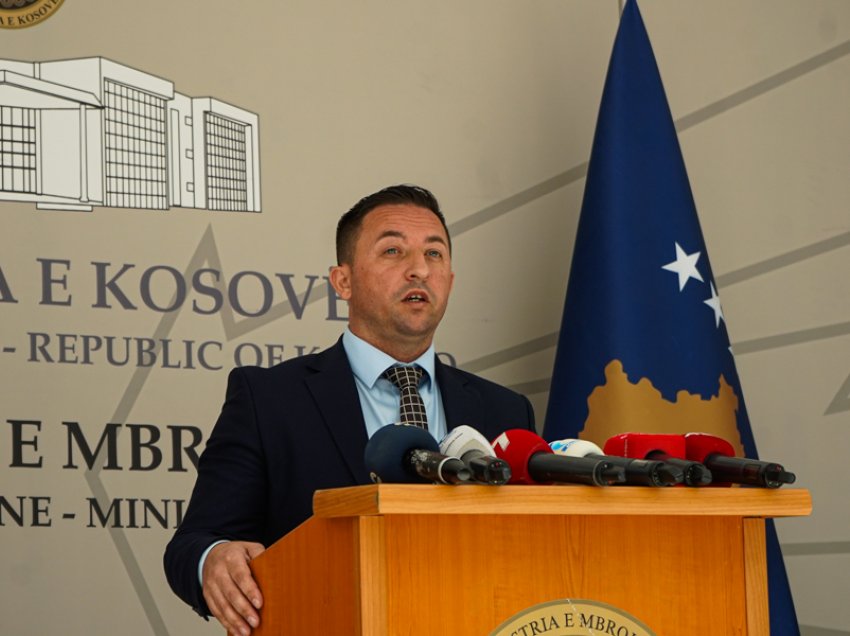 Ministri i Mbrojtjes: I dyshuari për plagosjen në Shtërpcë, pjesëtar i FSK-së – me rastin po merret drejtësia