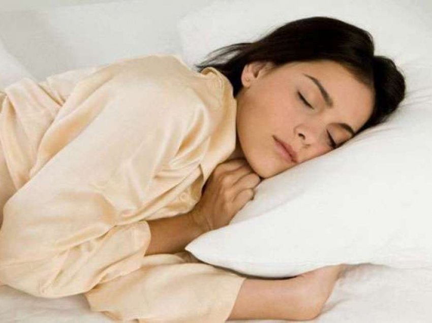 Si të flesh ngrohtë, pa ndezur kondicionerin dhe pa harxhuar para?