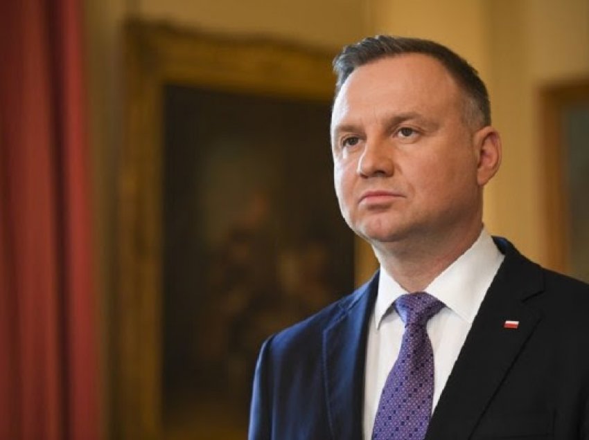 ​Polonia do të transferojë kompaninë e tankeve Leopard në Ukrainë, thotë presidenti Duda