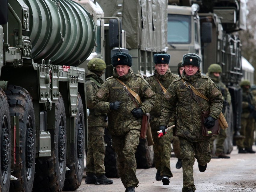Rritet mosha për rekrutim: Putini në gjueti për ushtarë të rinj