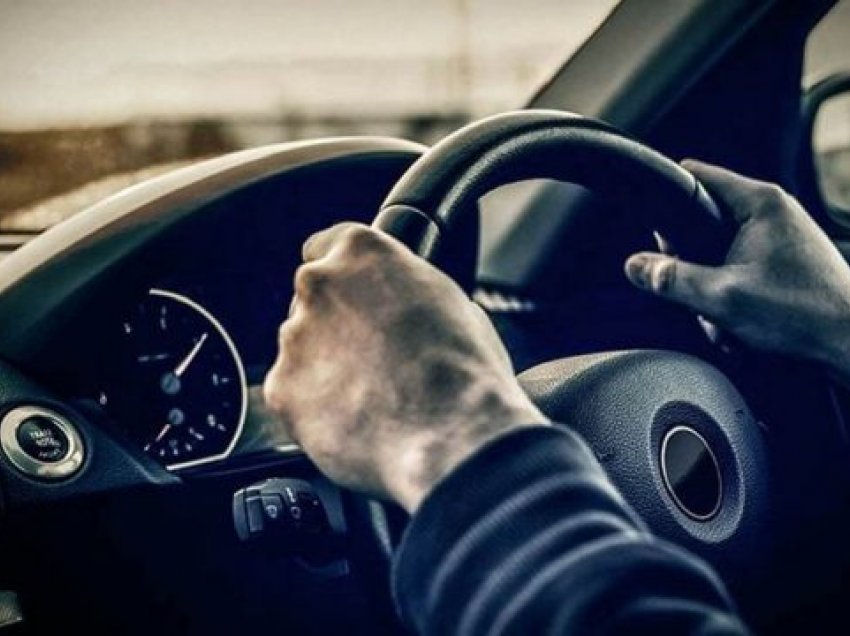 Voziti nën ndikim të alkoolit, shoferit në Gjilan i konfiskohet leja për 9 muaj