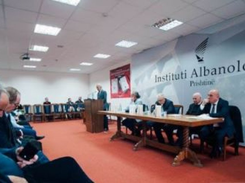 Promovohet libri “Komiteti i Deçanit” me autor, Hasan Ukëhaxhaj