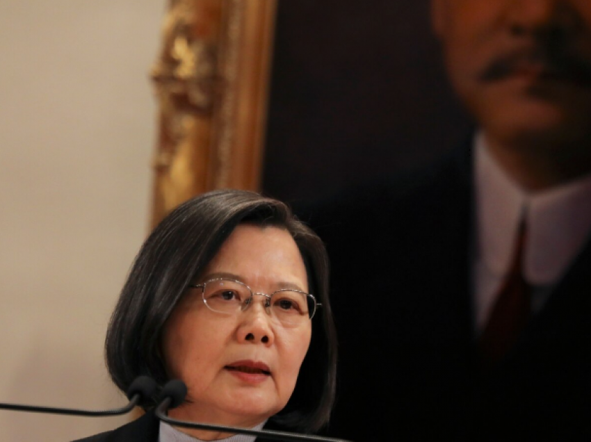 Presidentja tajvaneze: Lufta me Kinën nuk ekziston si mundësi