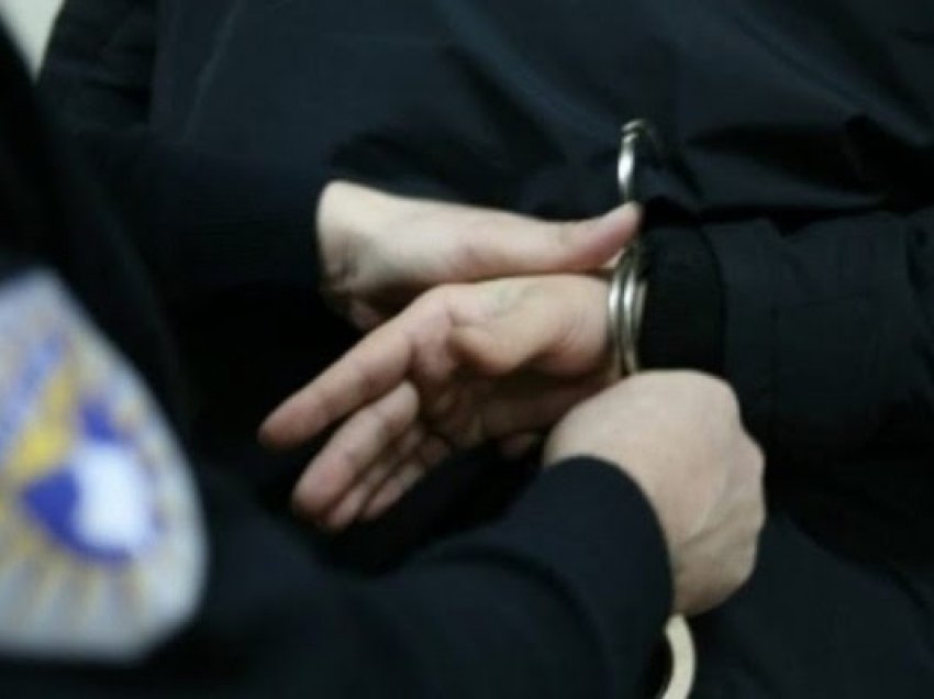 ​Arrestohet i dyshuari për vjedhje të rëndë dhe armëmbajtje pa leje në Gjilan