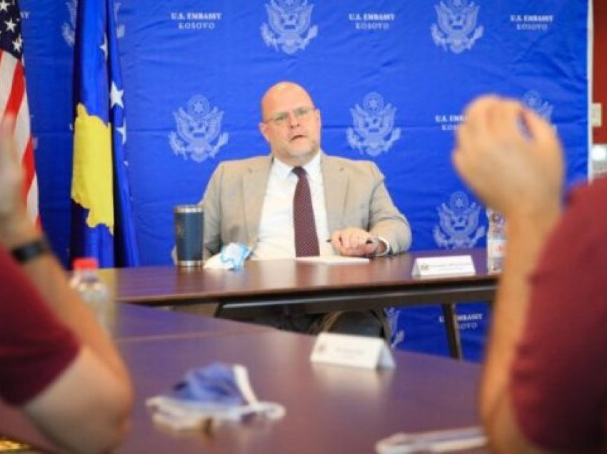 Ambasadori amerikan zbulon detaje nga takimi për Asociacionin: SHBA s’mbështet asgjë kundërkushtetuese 