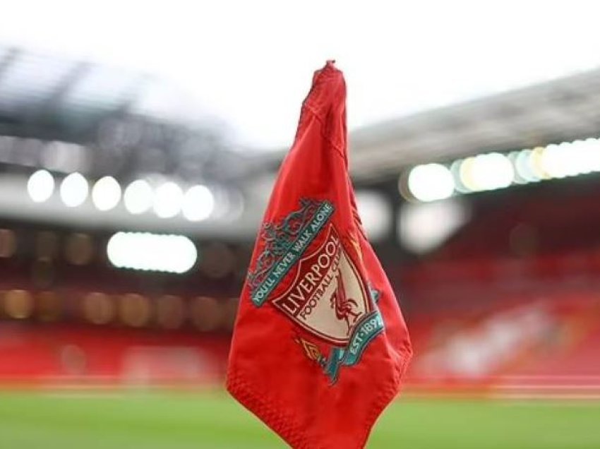 “The Reds” largojnë një formacion të tërë