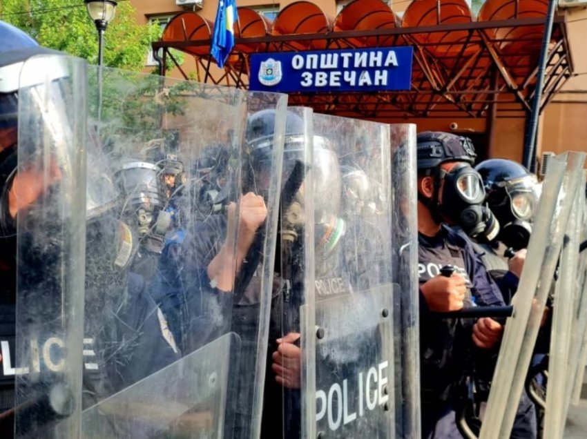 Anëtari i Parlamentit Evropian: Edhe Kosova, edhe Serbia përgjegjëse për dhunën në veri të vendit