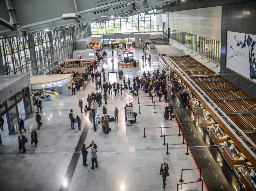 Një shtetas i huaj arrestohet për vjedhje në Aeroportin 