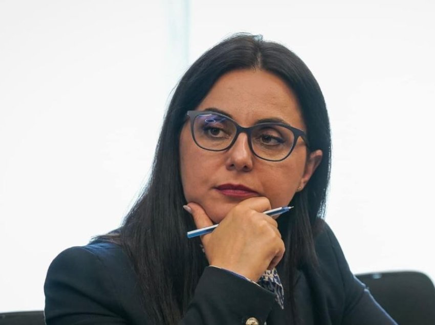 Jehona Lushaku-Sadriu (LDK) kërkon të japë dorëheqje Donika Gërvalla