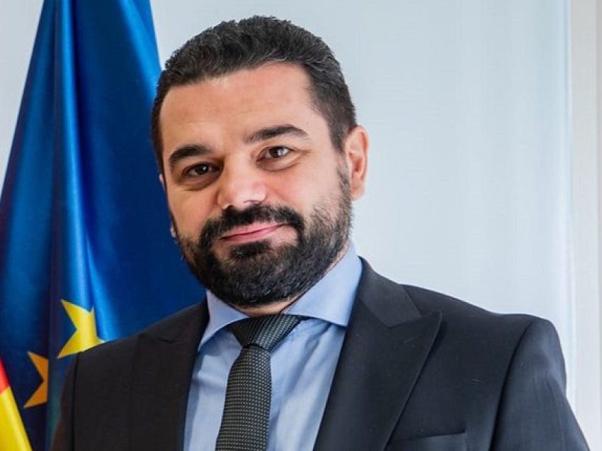 Dyshime për 30 vepra penale ndaj Ramiz Merkos, Lloga: Është mirë të reflektojë dhe të marrë pasojat politike